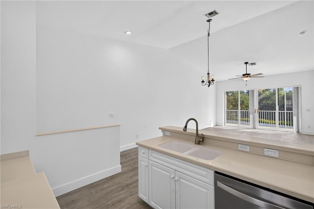 25058 Peacock Ln, Unit 202, Naples, FL 34114 Photo