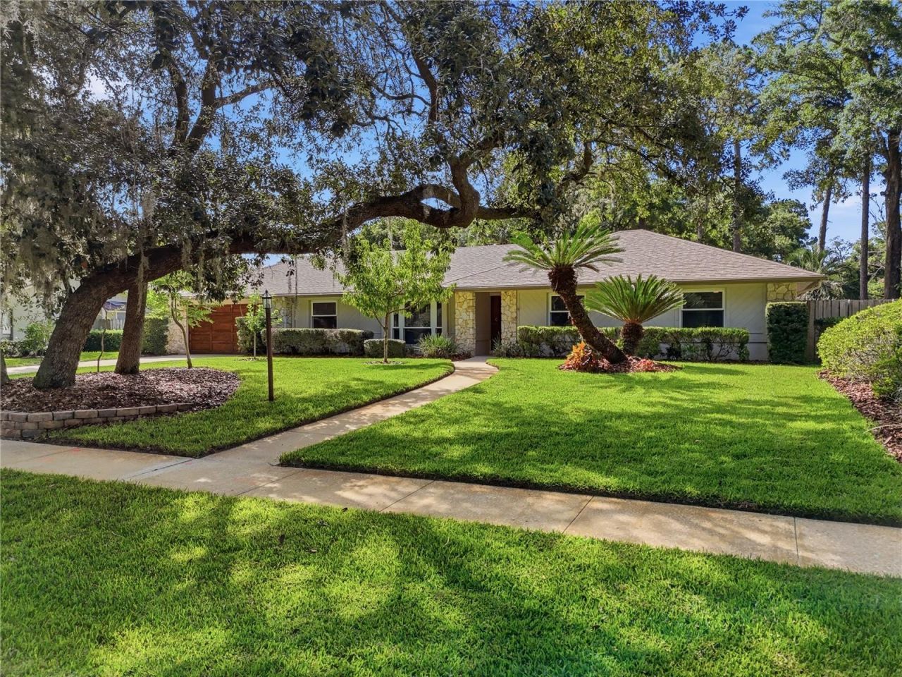 2266 Bent Oak Drive, Apopka, FL 32712 Main Photo