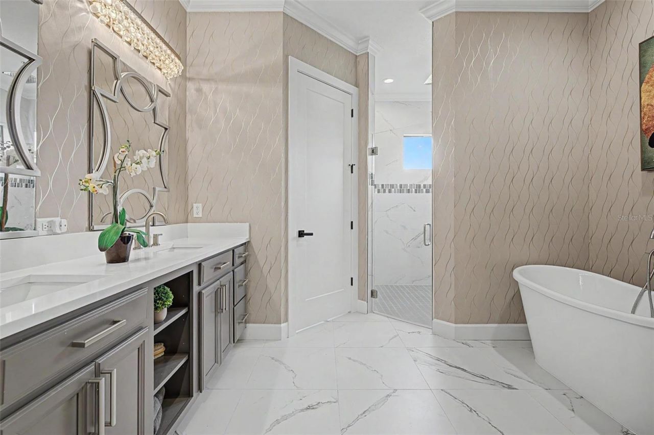 218 Hawk Talon Drive, Lithia, FL 33547 Photo