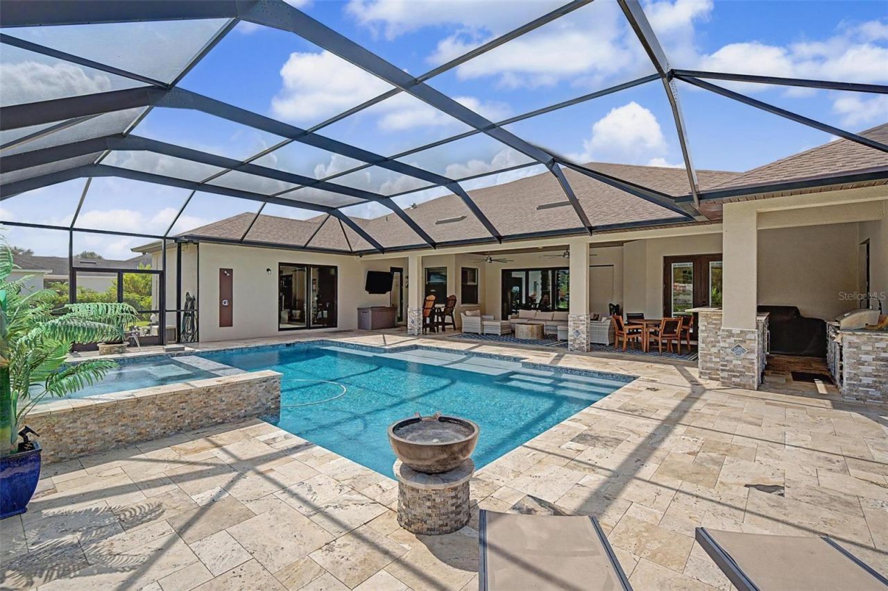 218 Hawk Talon Drive, Lithia, FL 33547 Photo