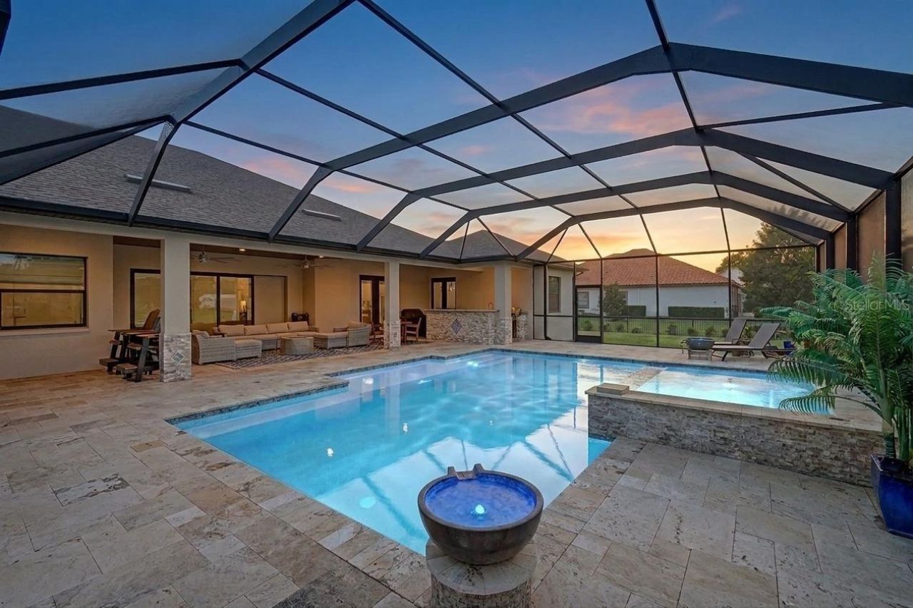 218 Hawk Talon Drive, Lithia, FL 33547 Photo