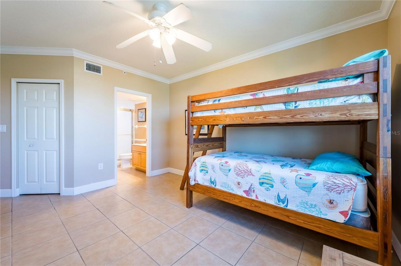 16750 Gulf Boulevard, Unit 311, North Redington Beach, FL 33708 Photo