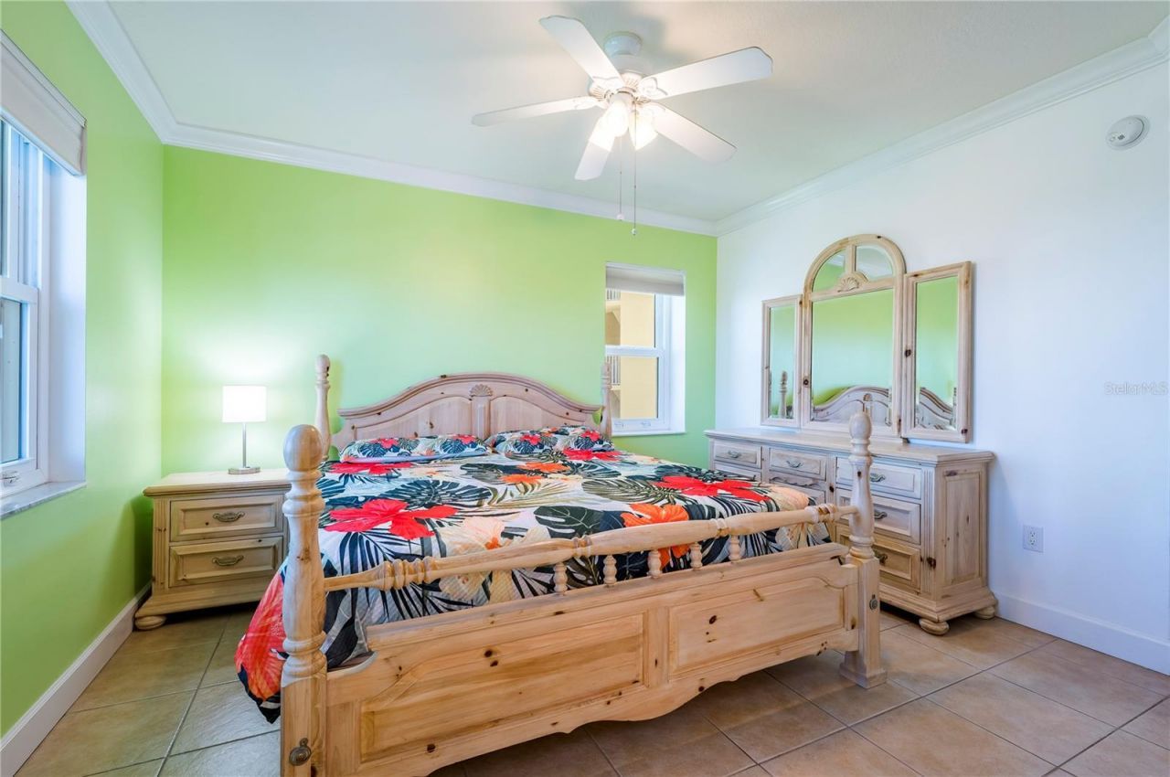16750 Gulf Boulevard, Unit 311, North Redington Beach, FL 33708 Photo