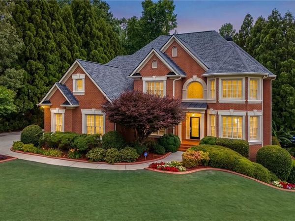 2359 Glenmore Lane, Snellville, GA 30078