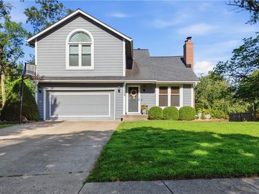 8406 N Crawford Avenue, Kansas City, MO 64153