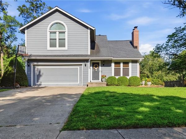 8406 N Crawford Avenue, Kansas City, MO 64153