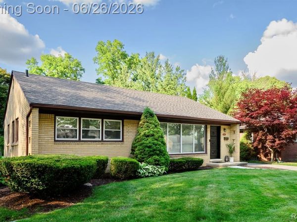 2151 Derby Road, Birmingham, MI 48084