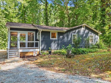 911 New Hope Church Road, Chapel Hill, NC 27516