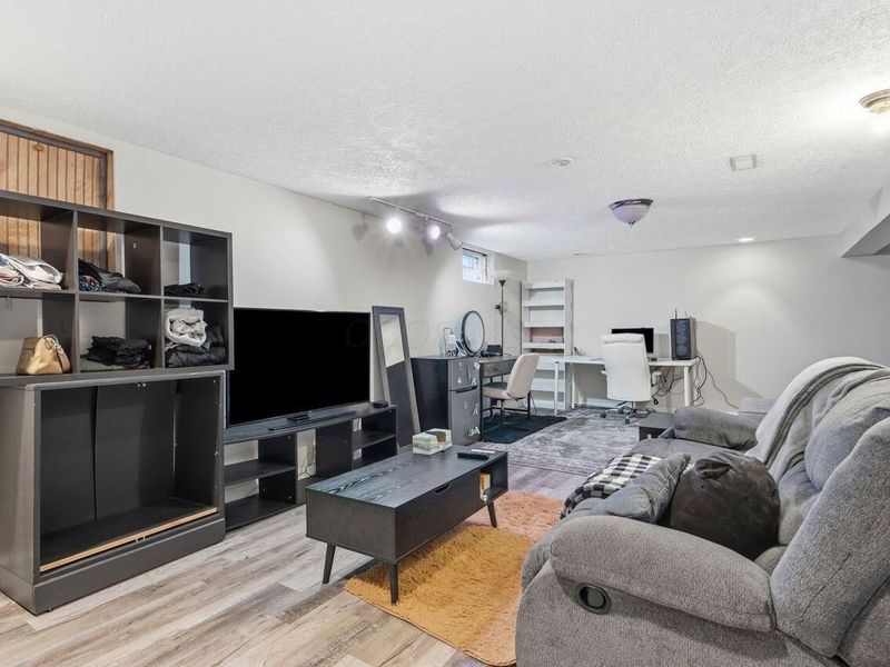 945 Matterhorn Drive, Reynoldsburg, OH 43068 Photo 17