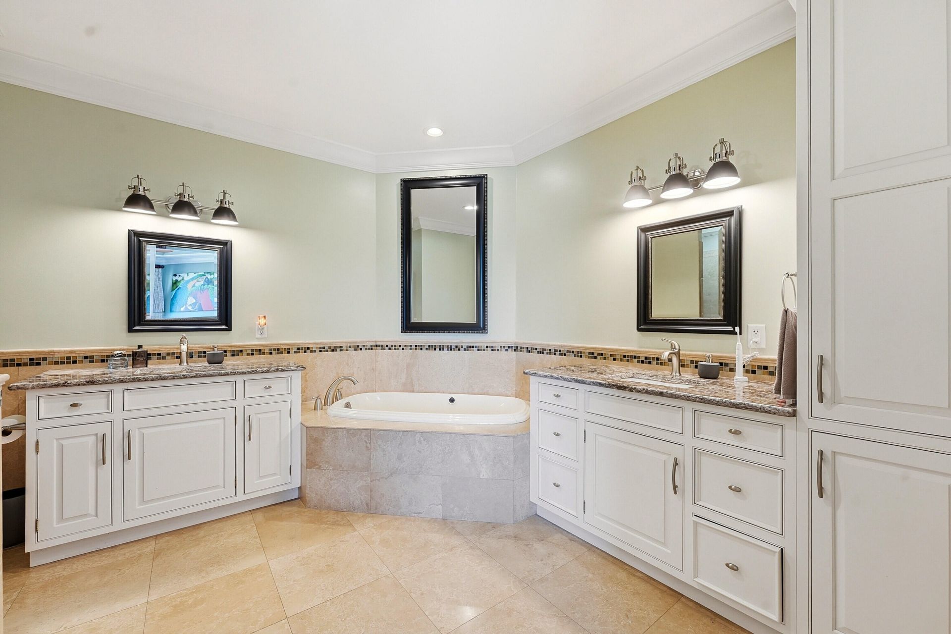 50 SE Ocean Boulevard, Unit 302, Stuart, FL 34994 Photo