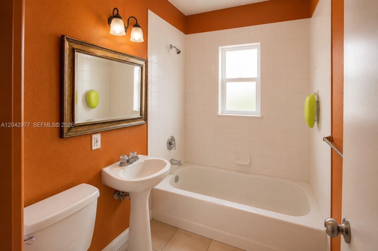 420 NW 84th Ter , Unit 420, Miami, FL 33150 Photo