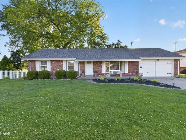 6011 Holliday Drive, Toledo, OH 43611