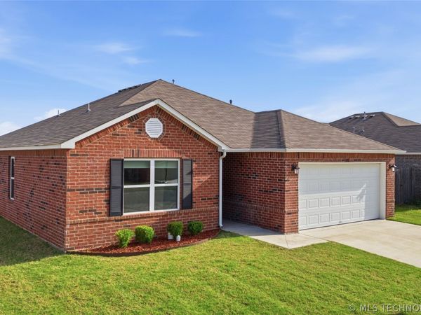 8501 E 162nd Street, Bixby, OK 74008