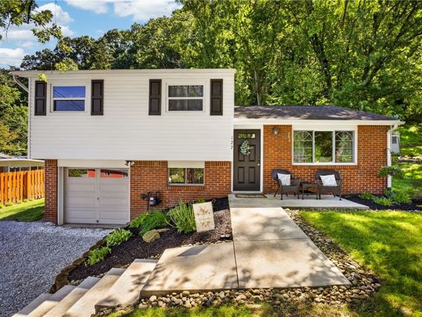 127 Alpine Village Dr, Monroeville, PA 15146