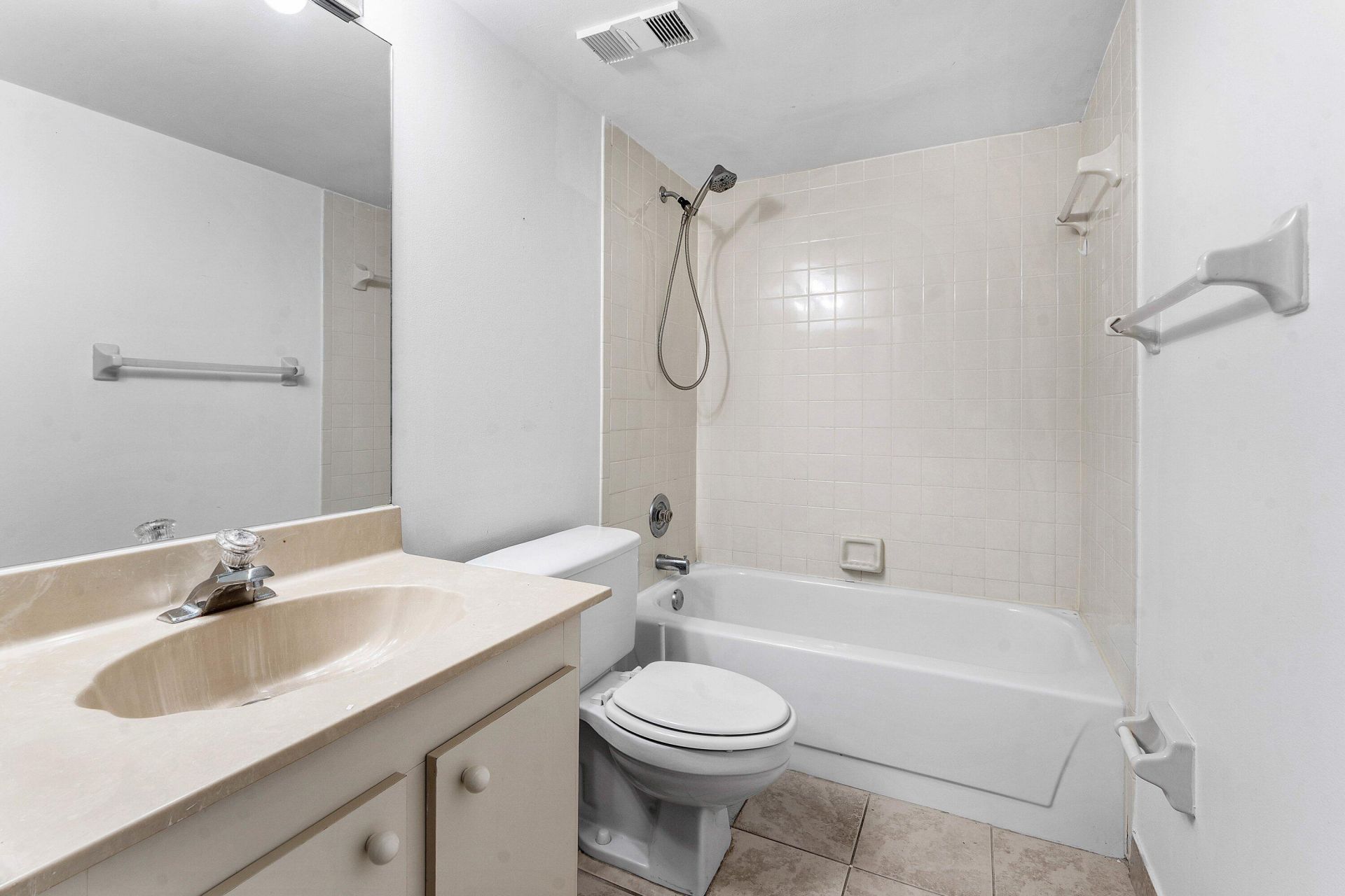 612 Executive Center Drive, Unit 107, West Palm Beach, FL 33401 Photo