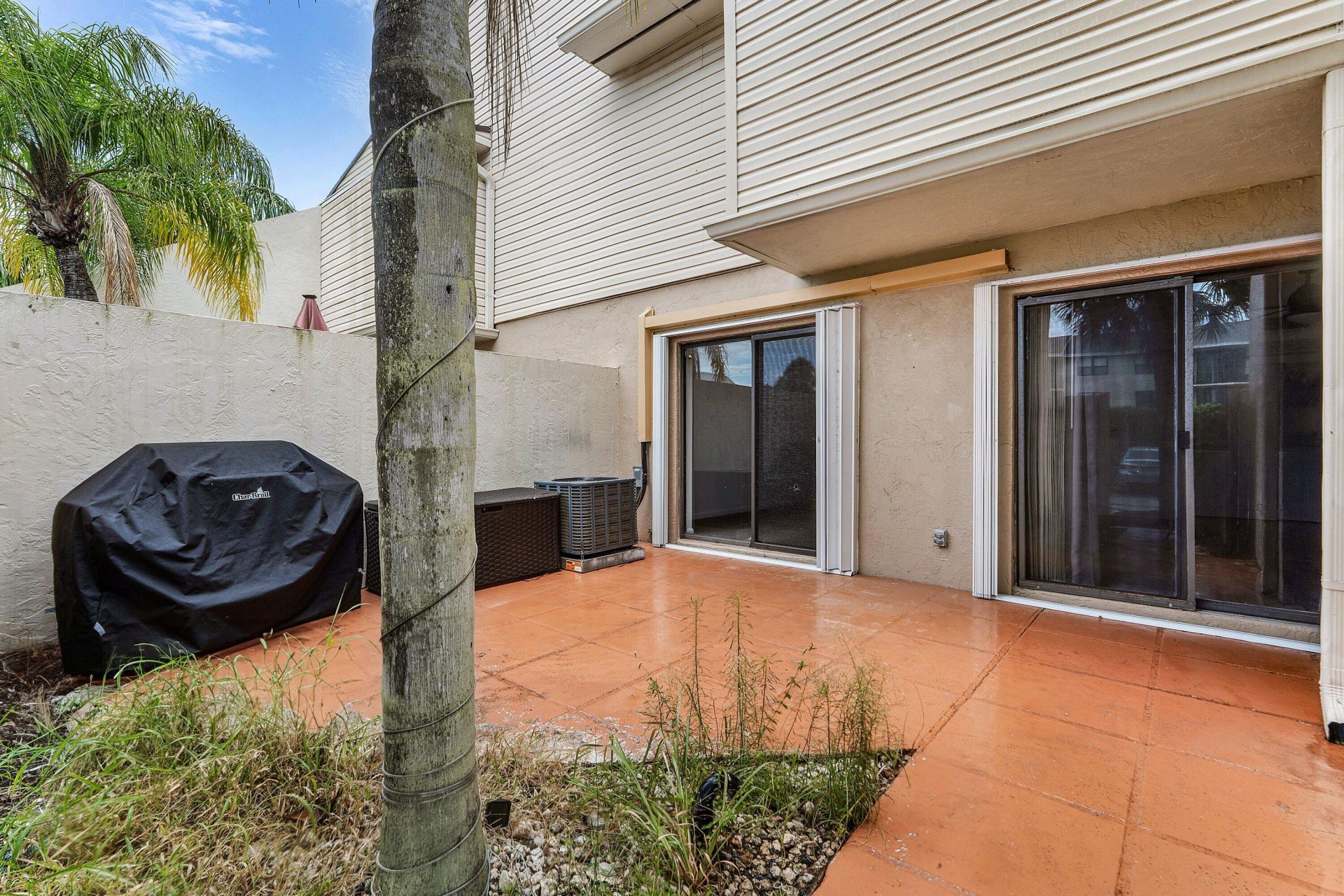 612 Executive Center Drive, Unit 107, West Palm Beach, FL 33401 Photo