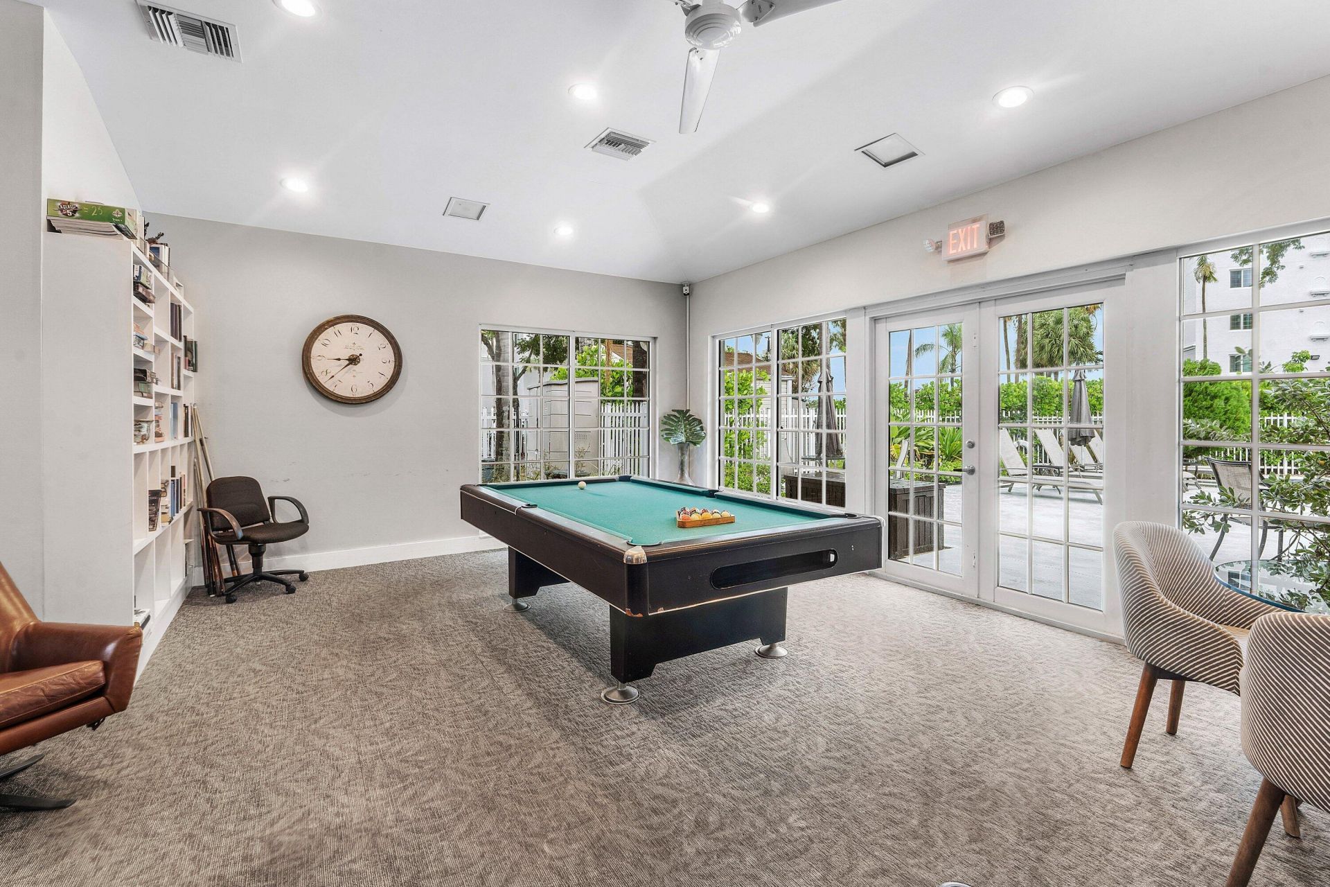 612 Executive Center Drive, Unit 107, West Palm Beach, FL 33401 Photo