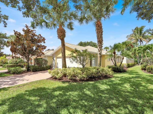 5181 Magnolia Bay Circle, Palm Beach Gardens, FL 33418