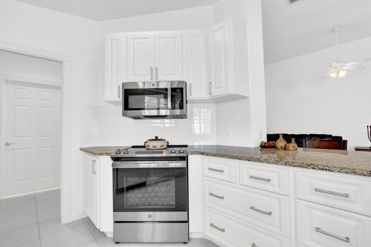 5181 Magnolia Bay Circle, Palm Beach Gardens, FL 33418 Photo