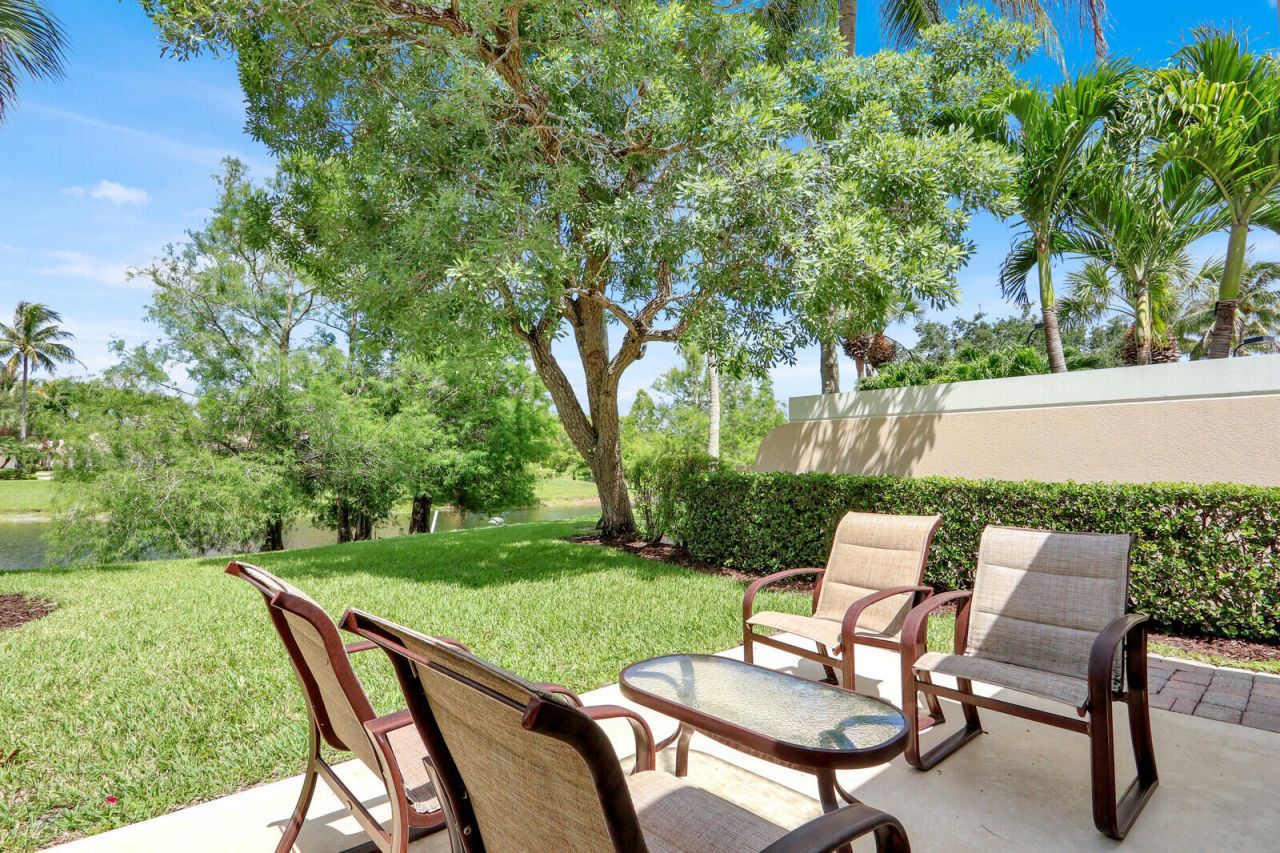 5181 Magnolia Bay Circle, Palm Beach Gardens, FL 33418 Photo
