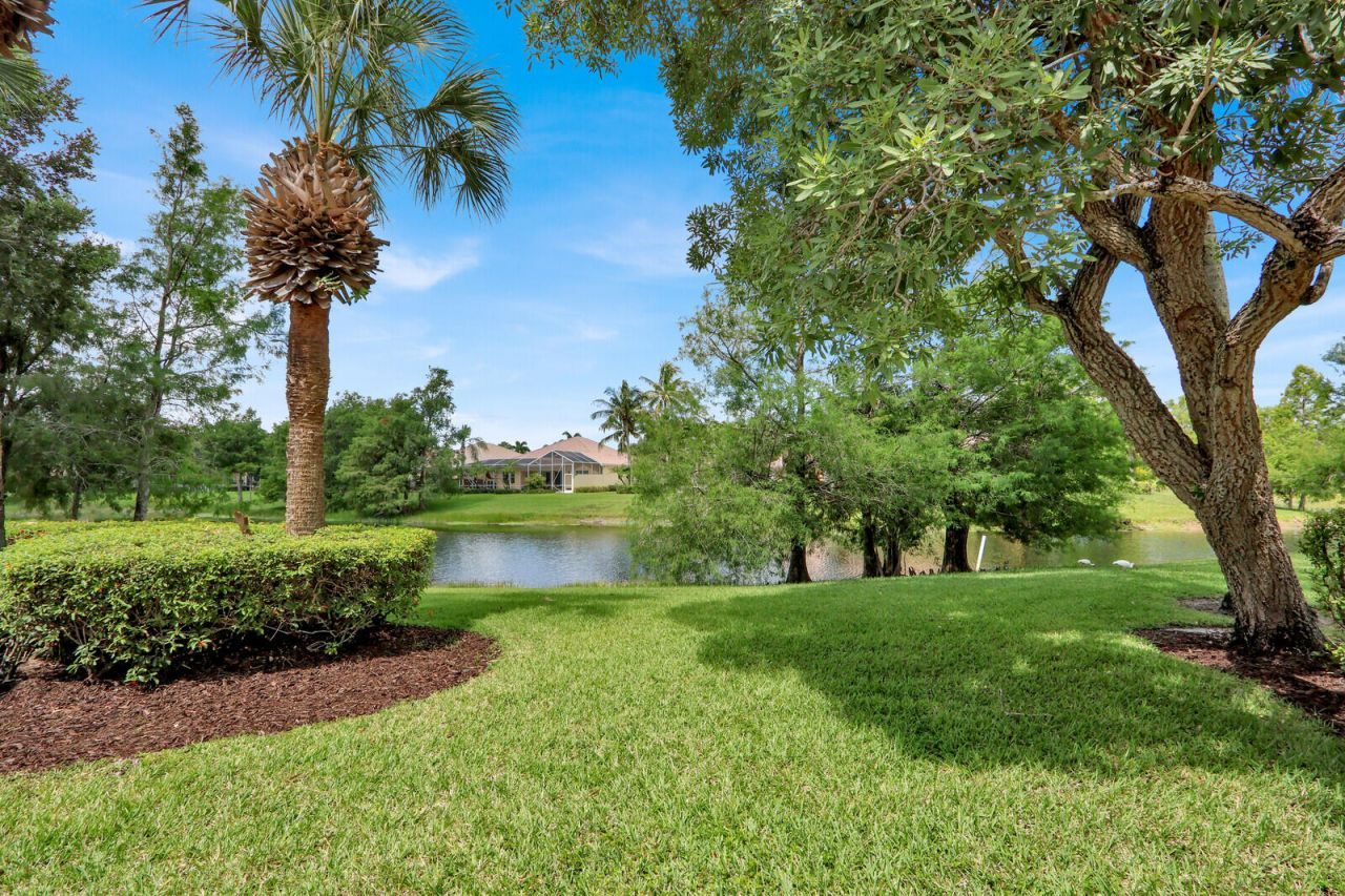5181 Magnolia Bay Circle, Palm Beach Gardens, FL 33418 Photo