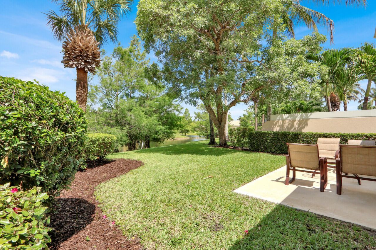 5181 Magnolia Bay Circle, Palm Beach Gardens, FL 33418 Photo