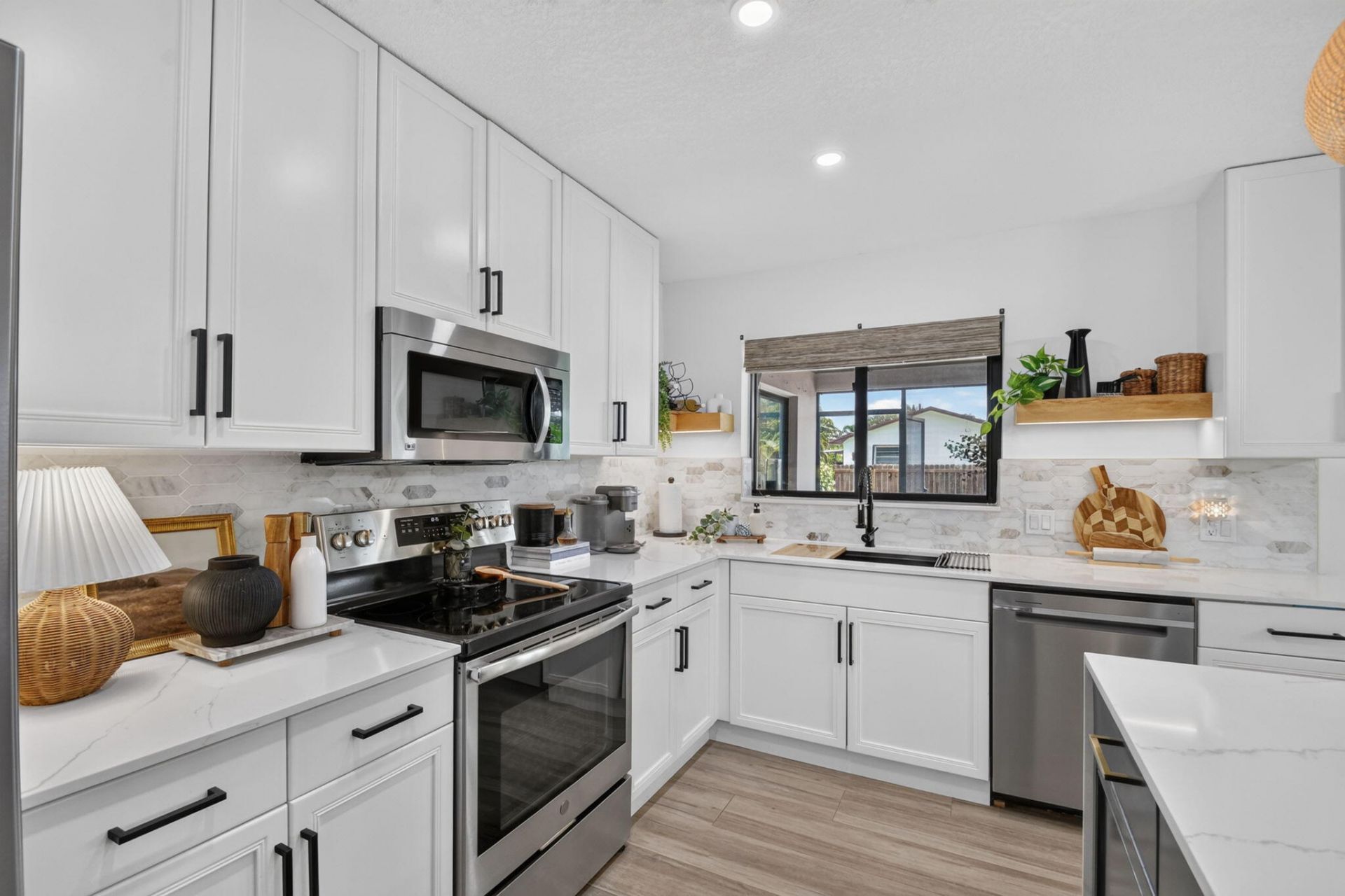 110 W Coconut Drive, Lake Worth, FL 33467 Photo