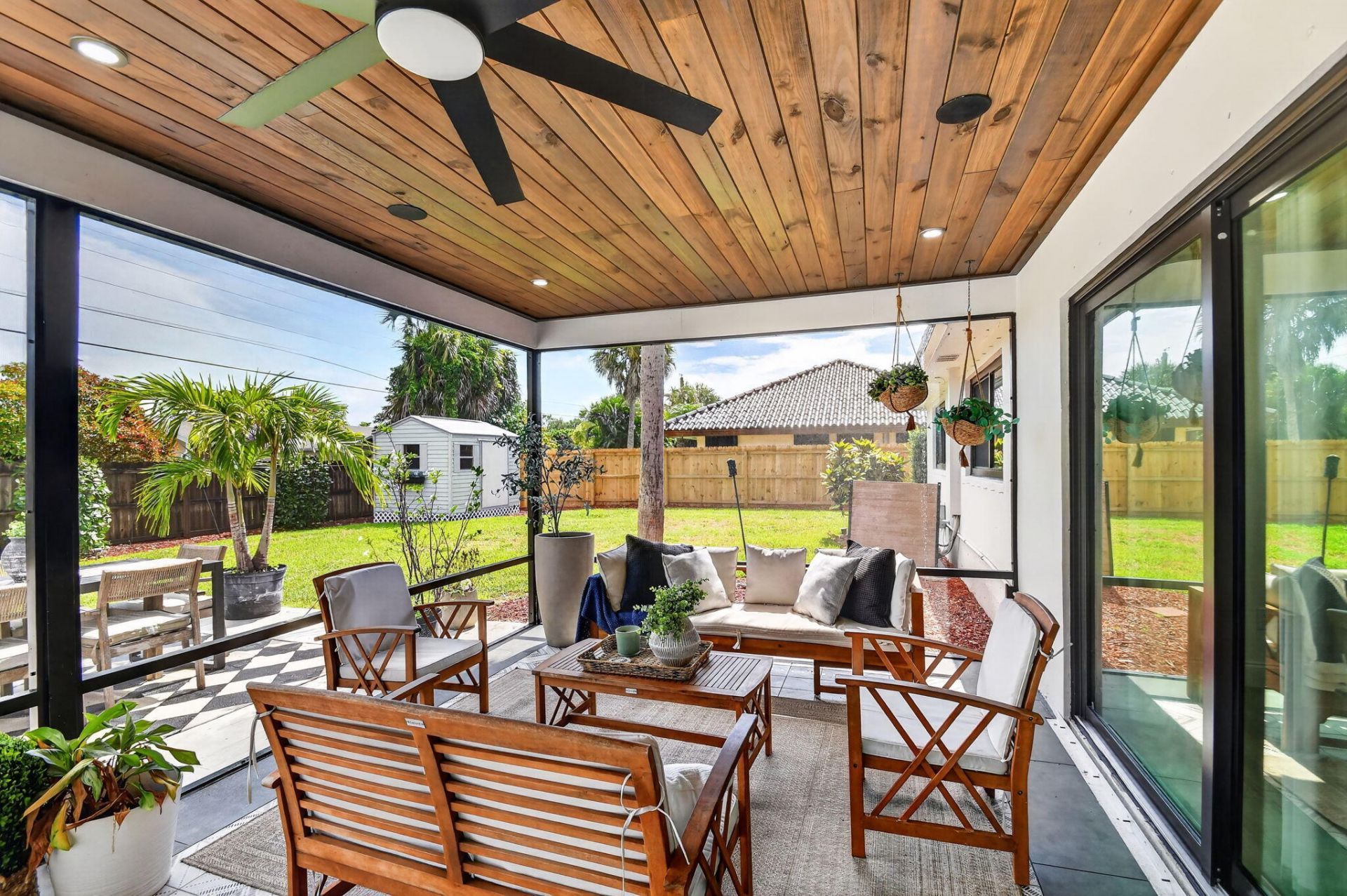 110 W Coconut Drive, Lake Worth, FL 33467 Photo