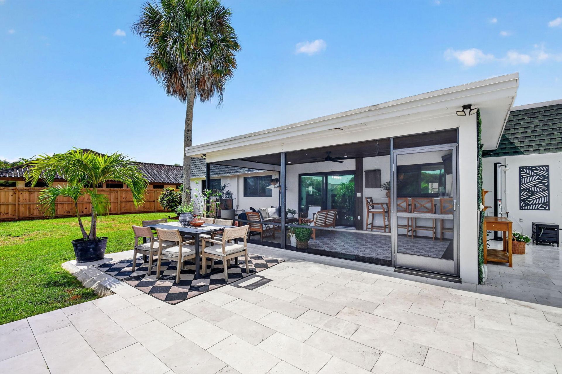 110 W Coconut Drive, Lake Worth, FL 33467 Photo
