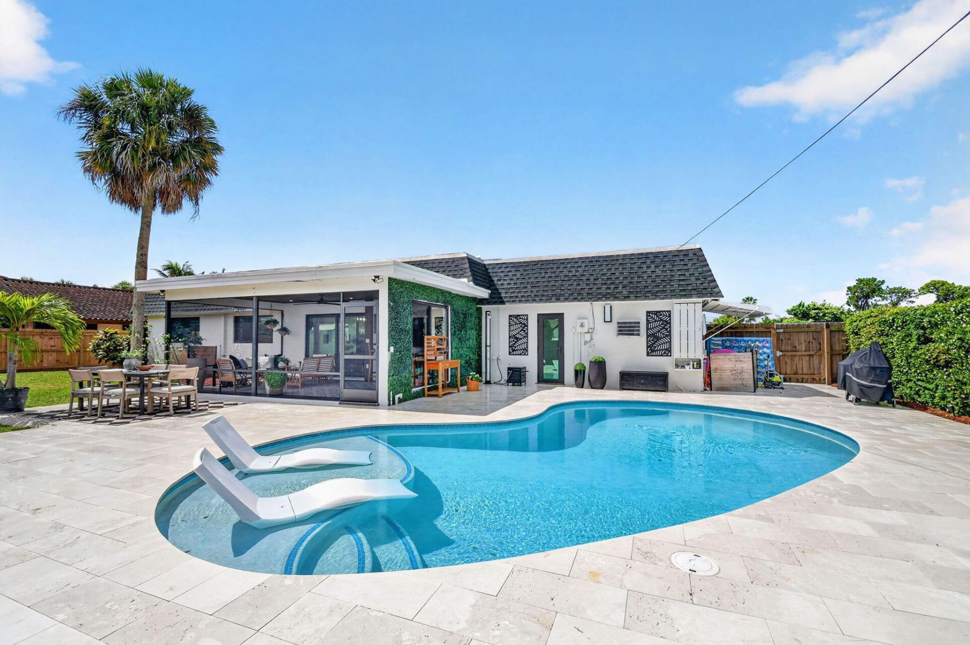 110 W Coconut Drive, Lake Worth, FL 33467 Photo