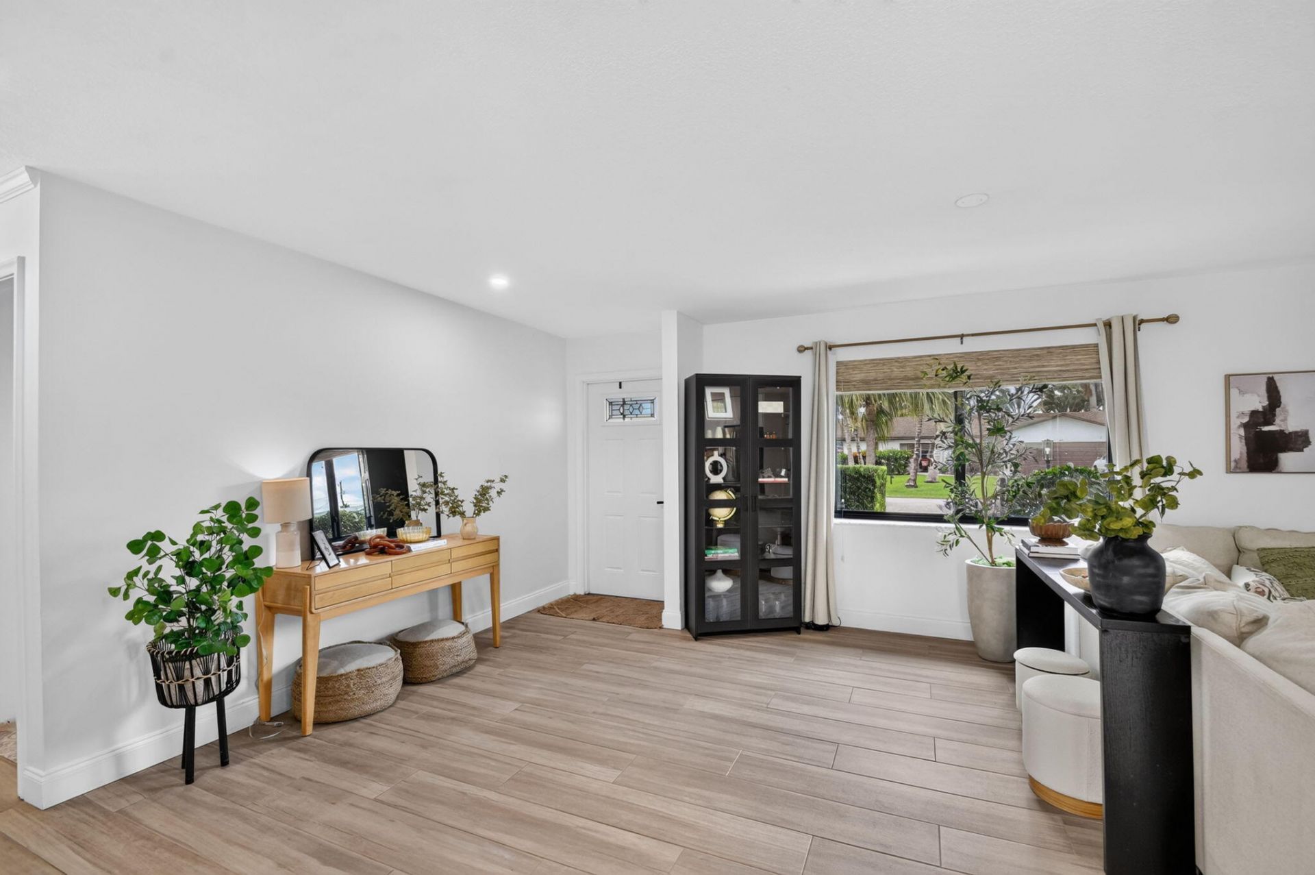110 W Coconut Drive, Lake Worth, FL 33467 Photo
