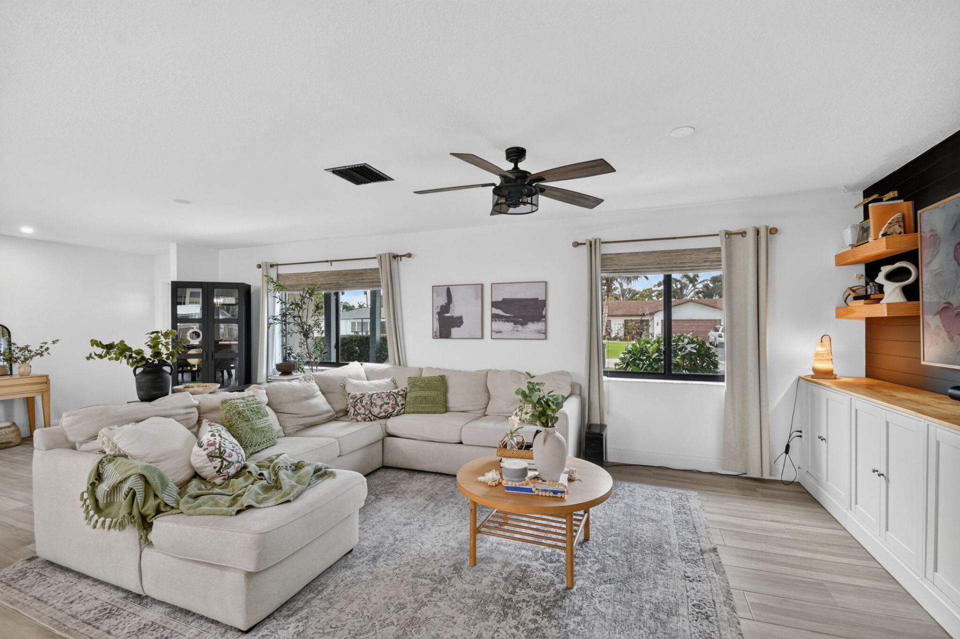 110 W Coconut Drive, Lake Worth, FL 33467 Photo