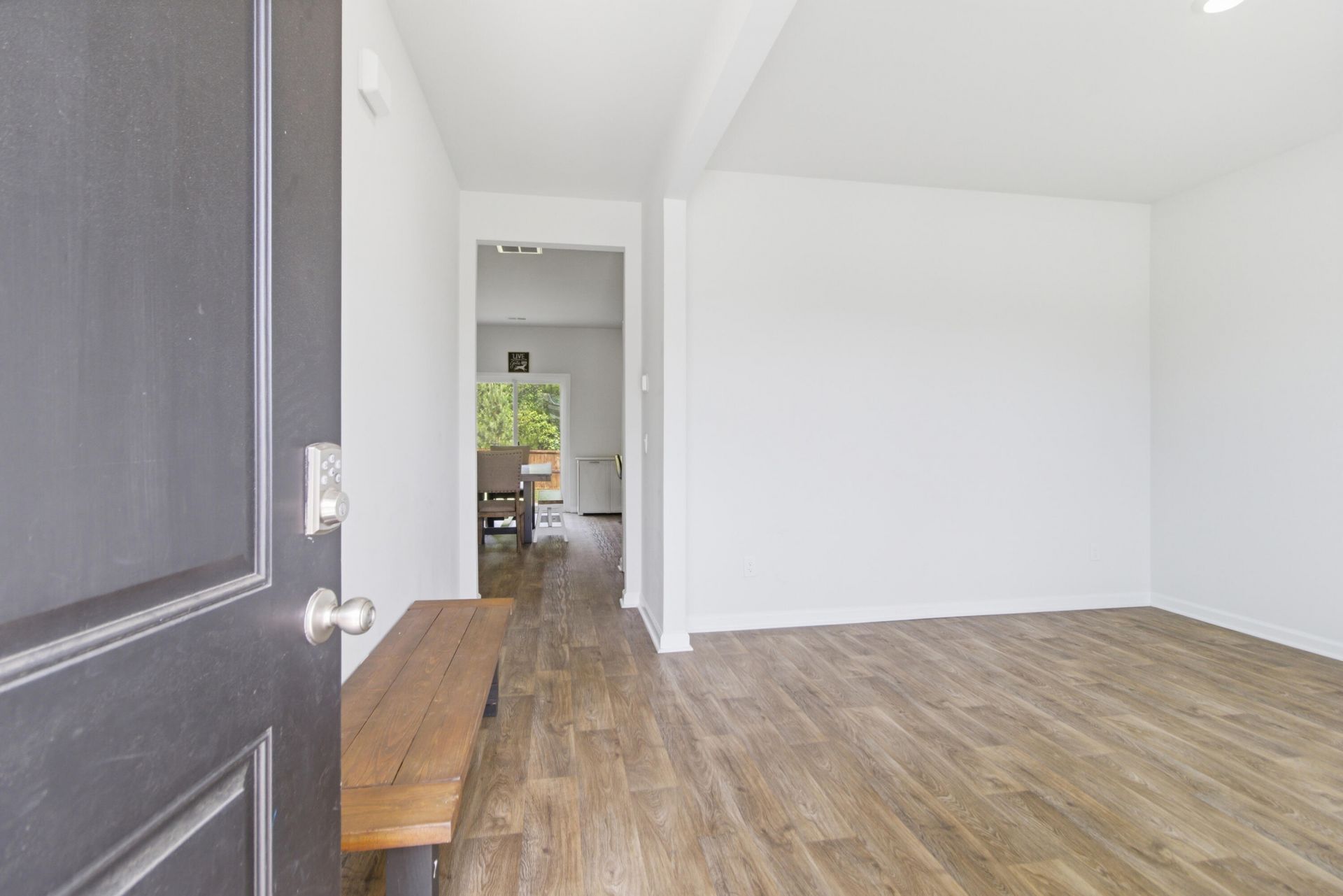 1033 Peridote Way Photo 6