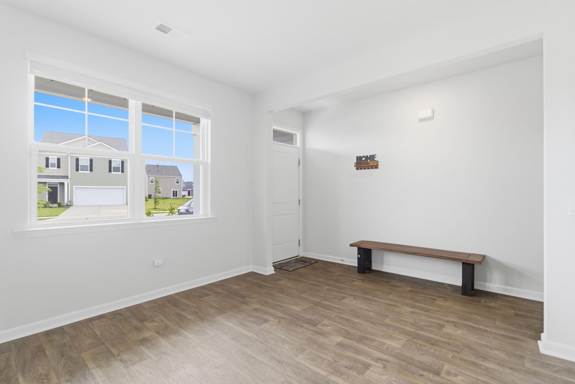 1033 Peridote Way Photo 8