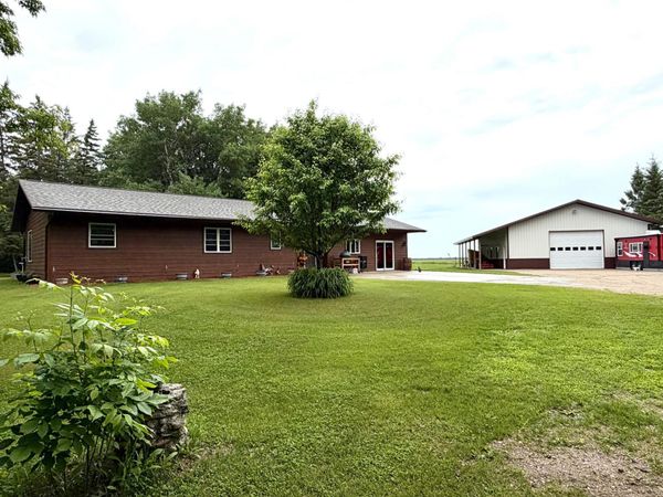 40439 230th Street, Roseau, MN 56751
