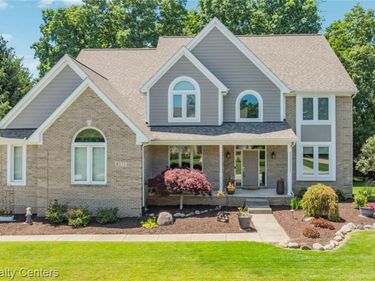 4577 Darlene Drive, Commerce Twp, MI 48382
