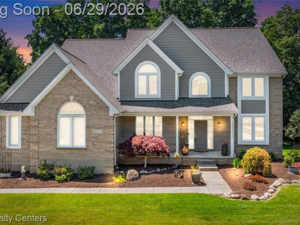 4577 Darlene Drive, Commerce Twp, MI 48382