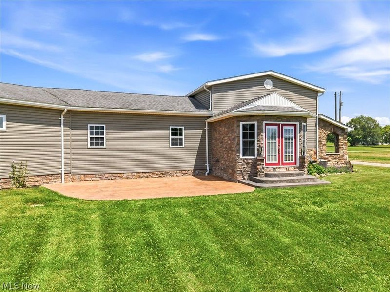 26648 State Route 172, East Rochester, OH 44625 Photo 2
