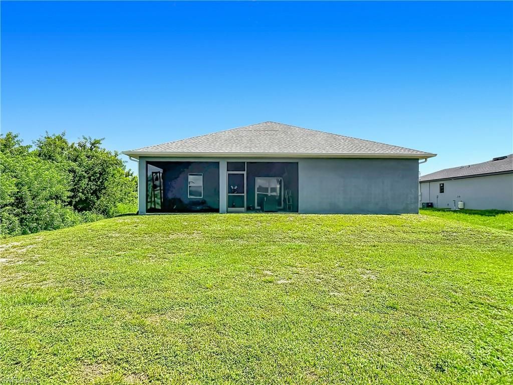 3907 11th St Sw, Lehigh Acres, FL 33976 Photo