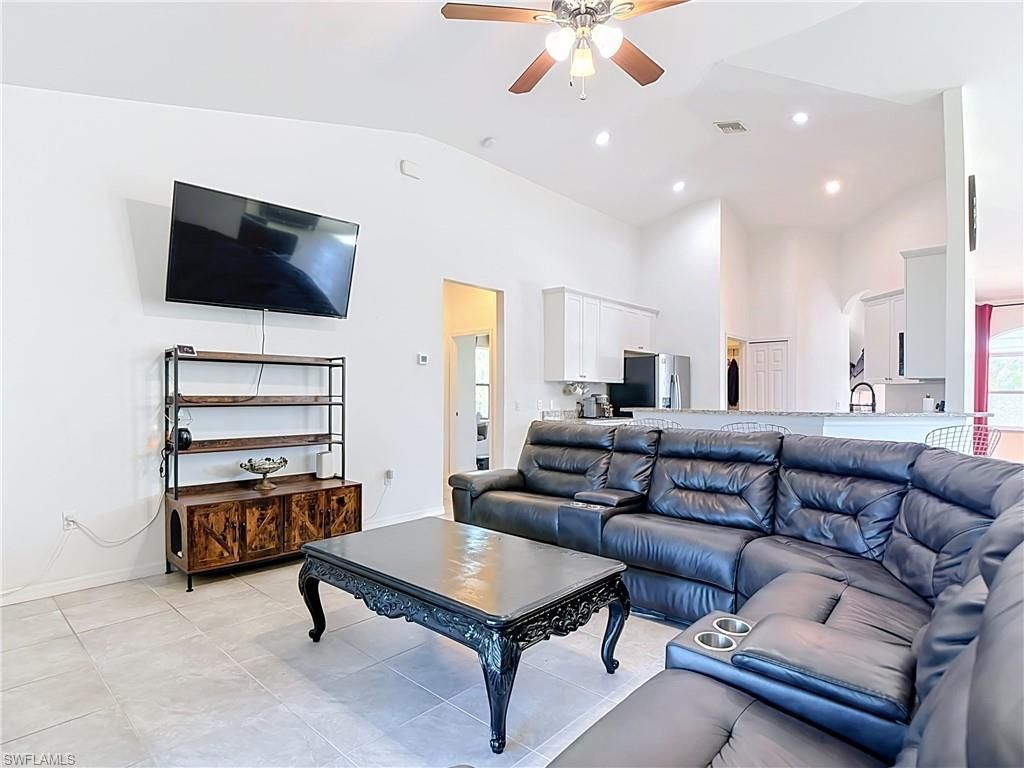 3907 11th St Sw, Lehigh Acres, FL 33976 Photo