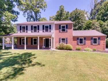 823 COUNTRYSIDE DRIVE, WEST CHESTER, PA 19380