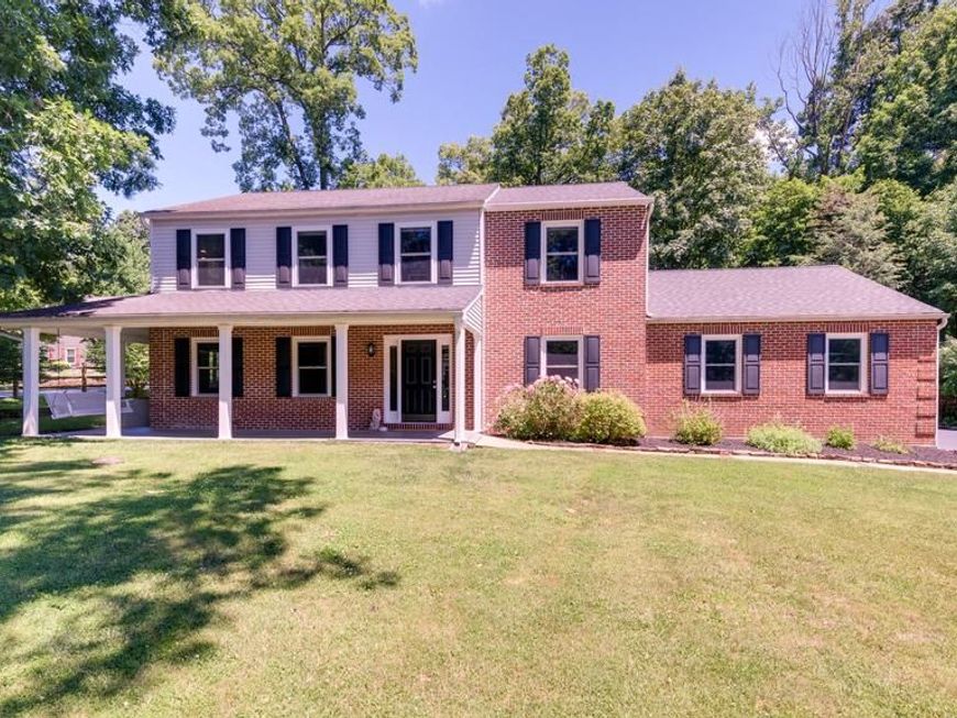 823 Countryside Drive, West Chester, PA 19380 Main Photo