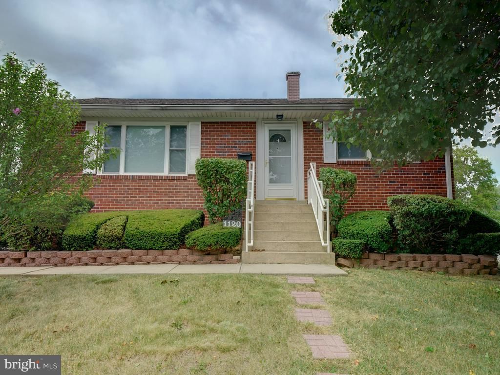 1120 BEALL PLACE, LAUREL, MD 20707