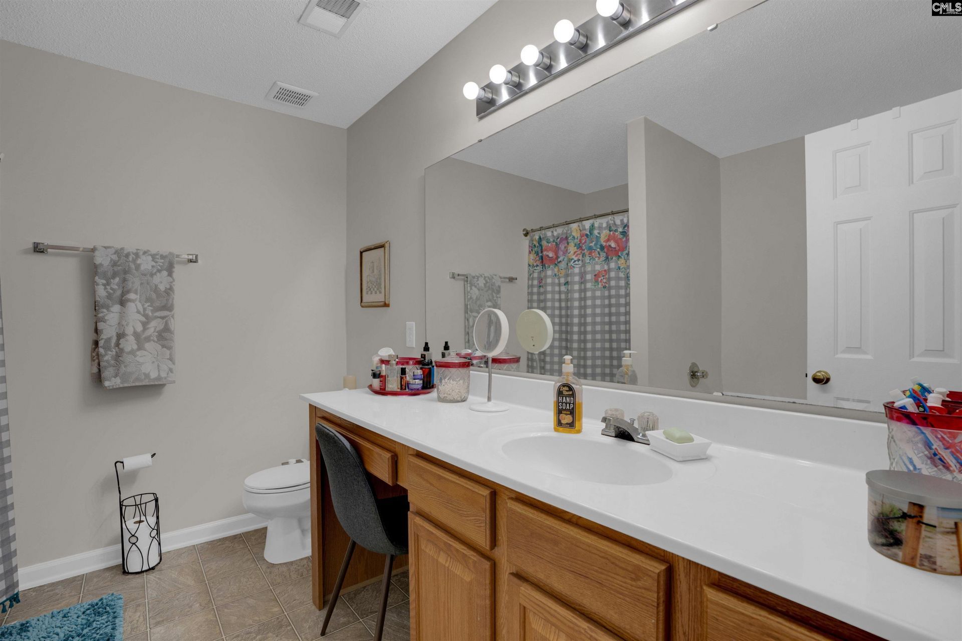 506 Gingerbread Court S Photo 17