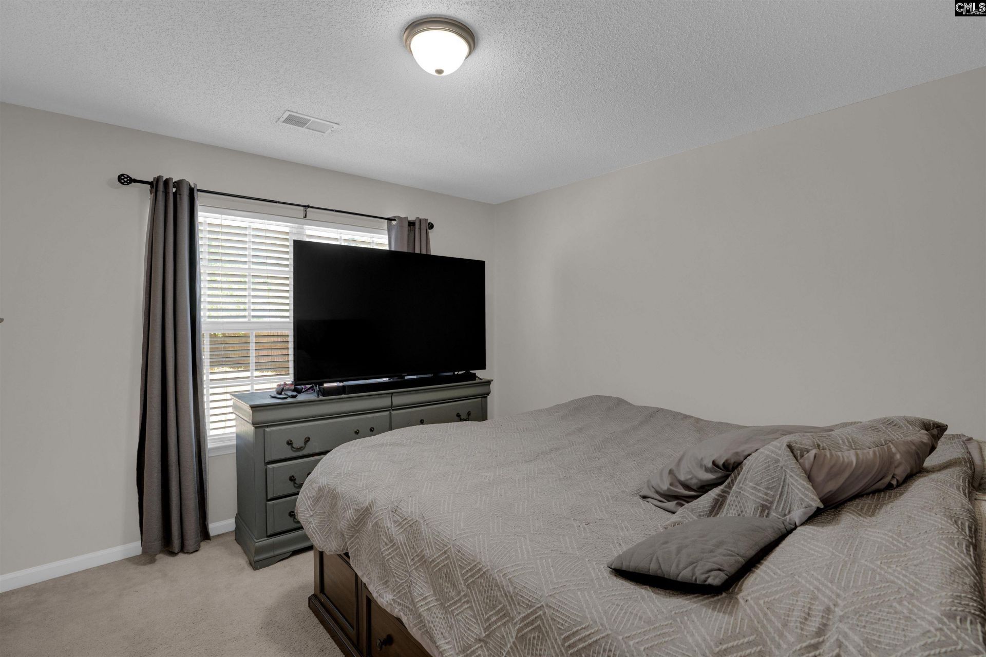 506 Gingerbread Court S Photo 21