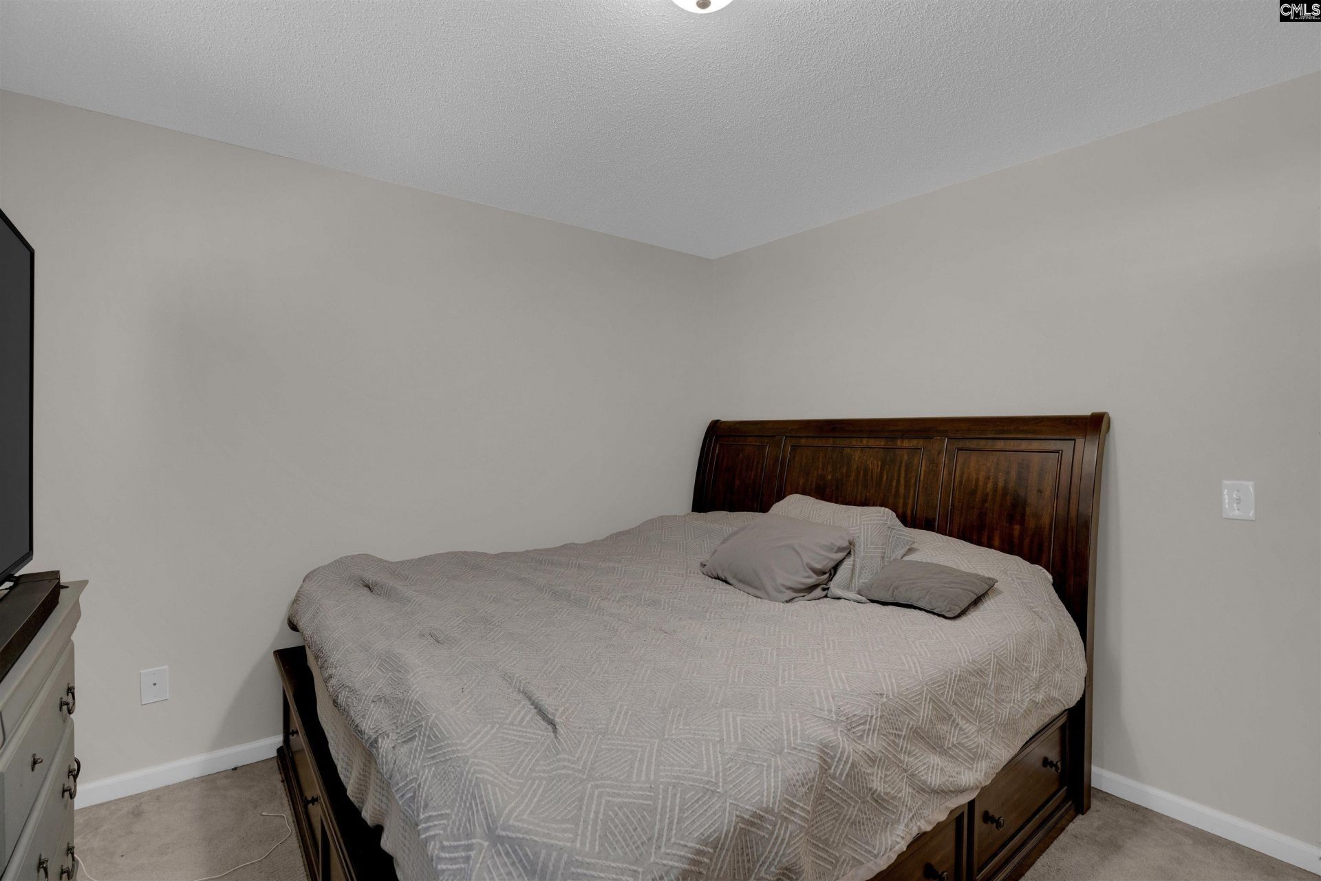 506 Gingerbread Court S Photo 22