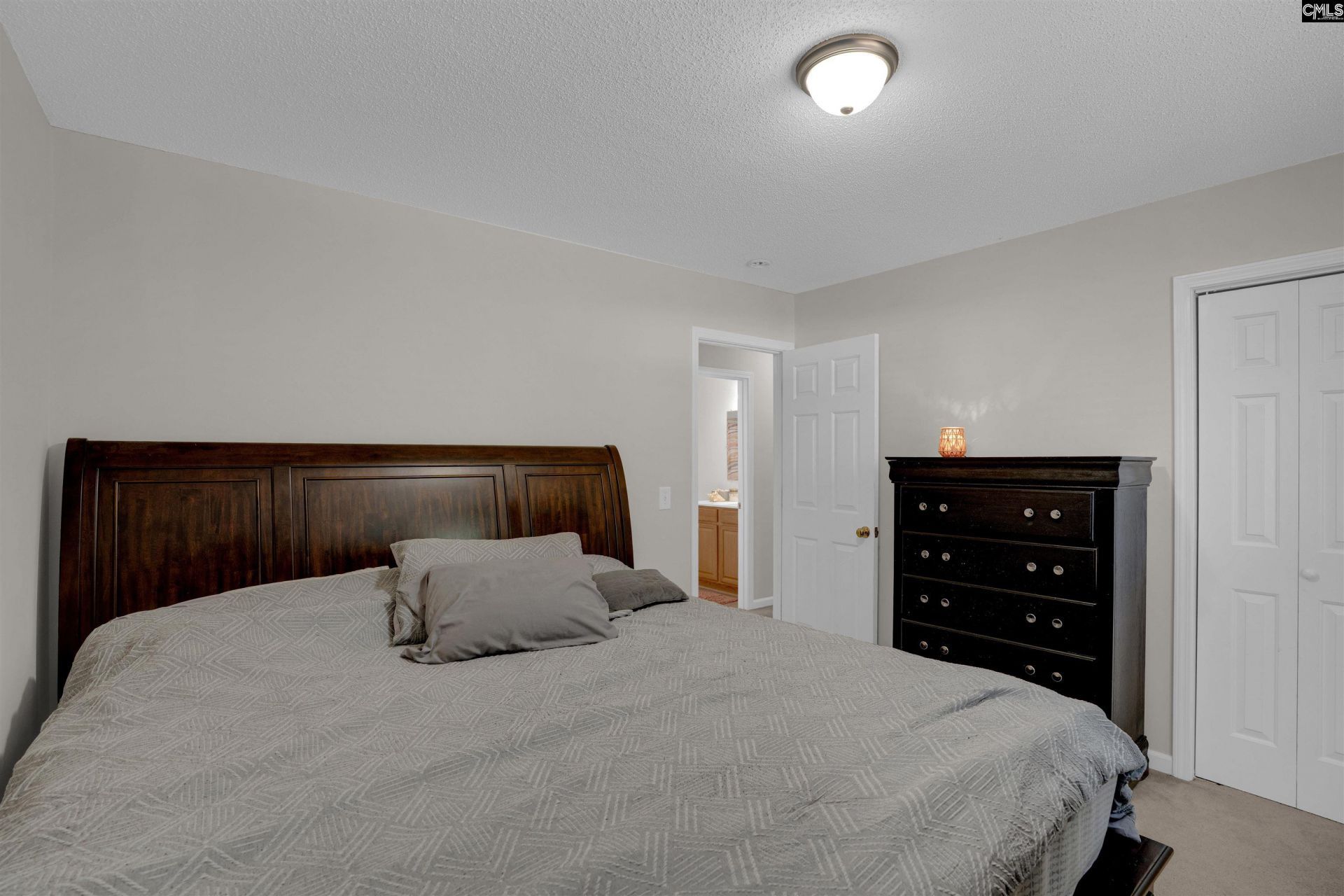 506 Gingerbread Court S Photo 23