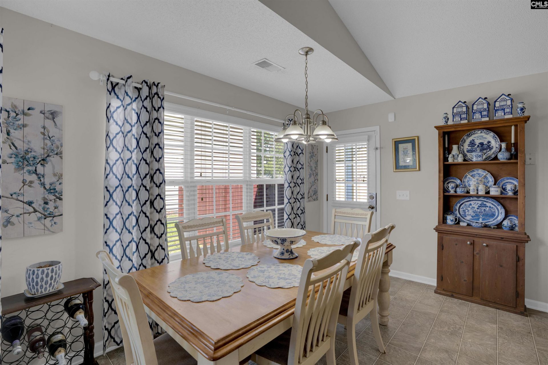 506 Gingerbread Court S Photo 7