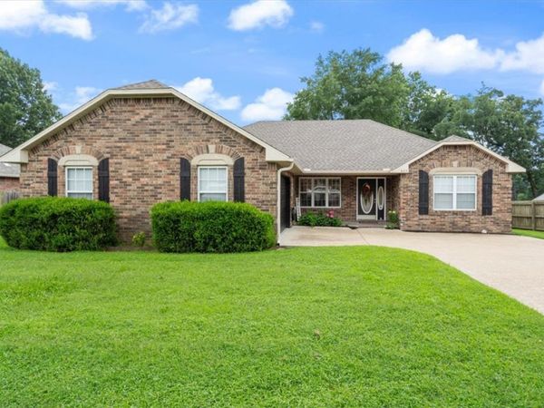 803 Katie Lane , Siloam Springs, AR 72761