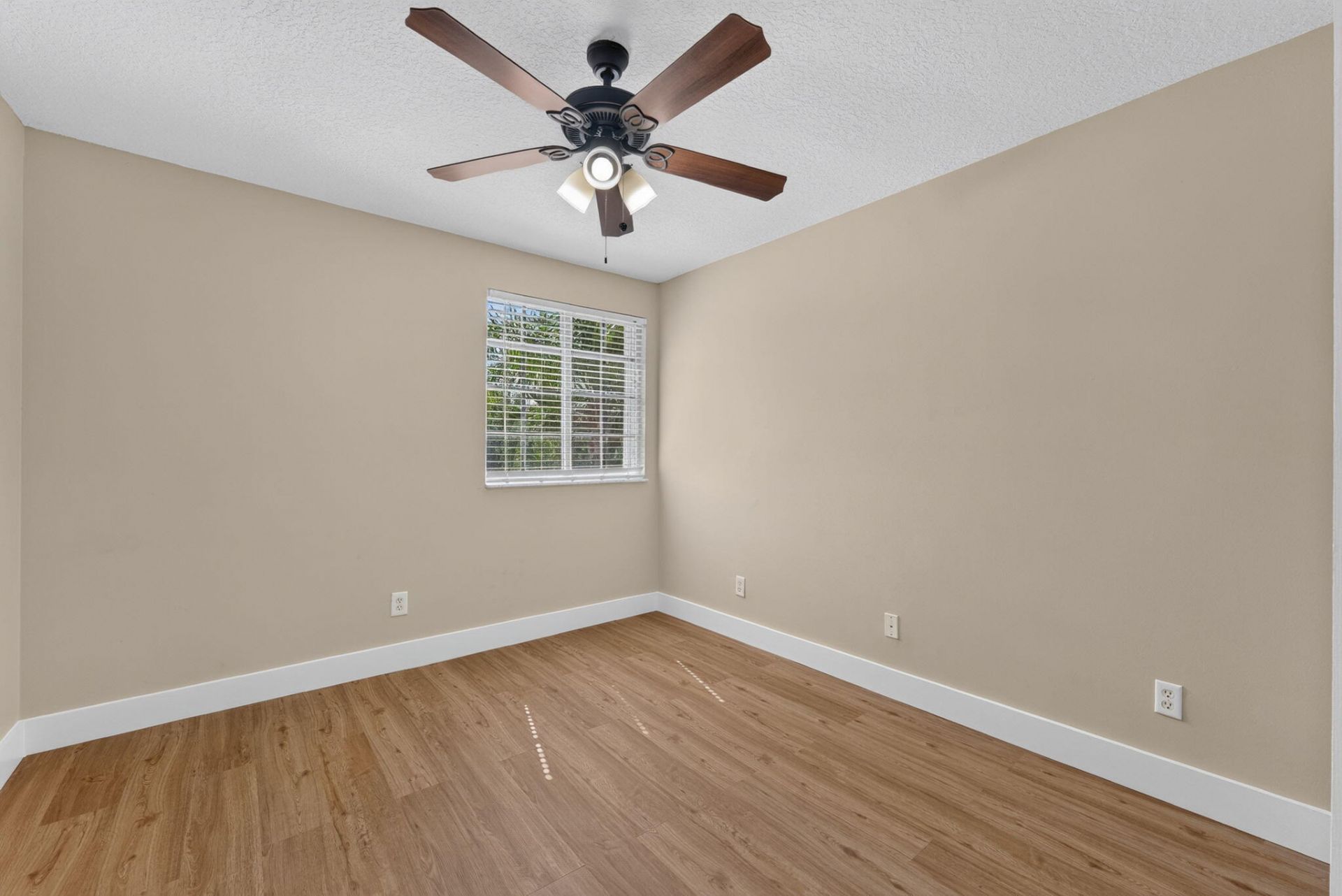 6775 SW 195th Avenue, Fort Lauderdale, FL 33332 Photo